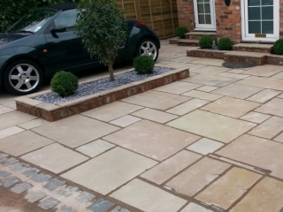 Paul Gibbons Landscapes Ltd - Driveway 2