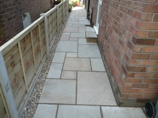 Paul Gibbons Landscapes Ltd - Patios 11