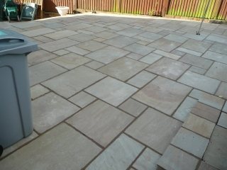 Paul Gibbons Landscapes Ltd - Patios 12