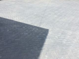 New driveway in Macclesfield using Bradstone block paving in charcoal