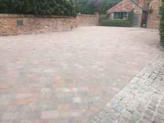 New driveway in Mobberley, Kuntsord using Marshalls Drivesett Tegula in Traditional