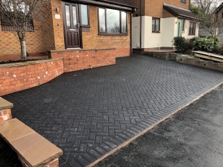 New Driveway by Paul Gibbons Landscapes Ltd